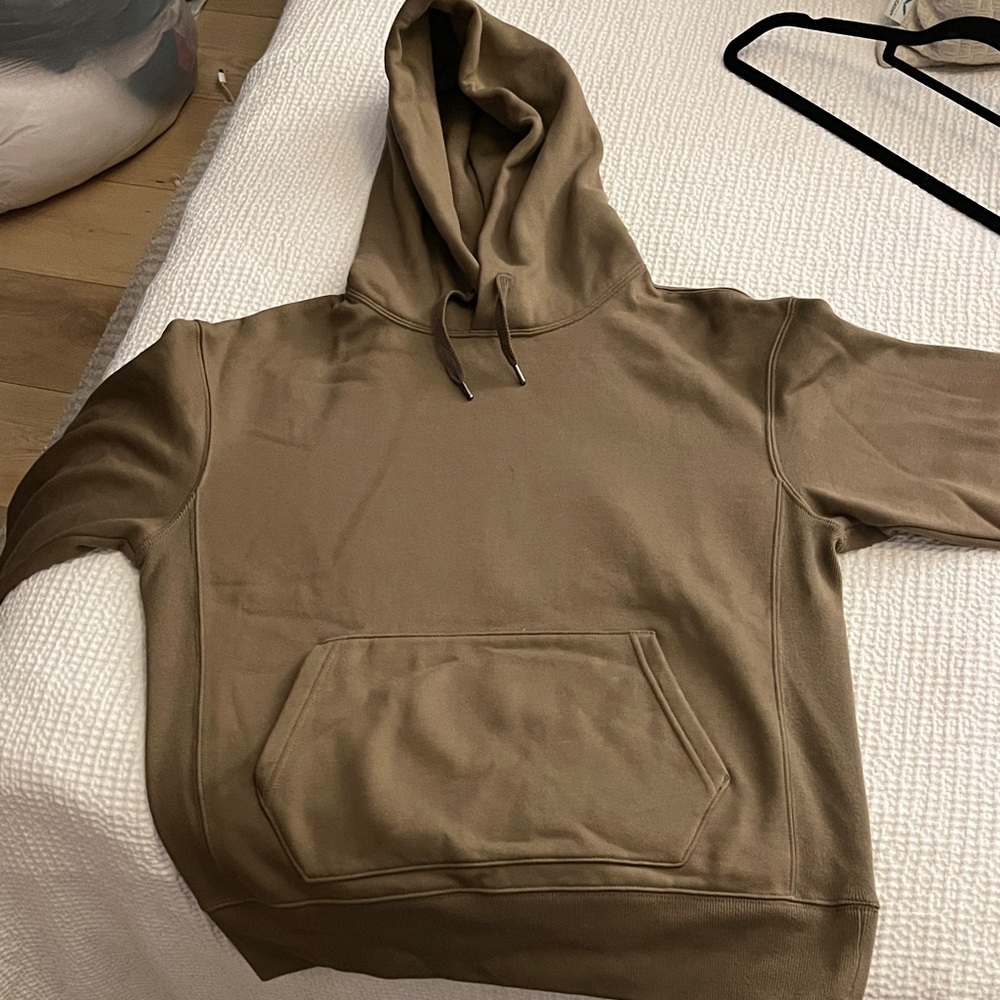 Uniqlo Men's Brown Hoodie